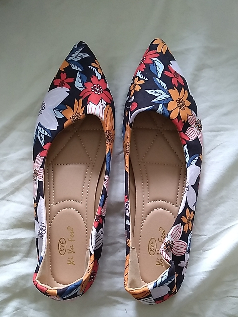 Pointed Floral Women’s Flats - Navy Multicolor